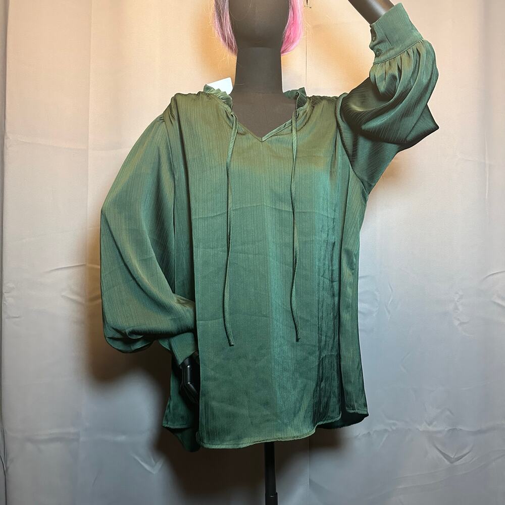Plus Size 14 16 1x BloomChic long Button Cuff & Tie Neck shirt Top Blouse - Picture 2 of 12